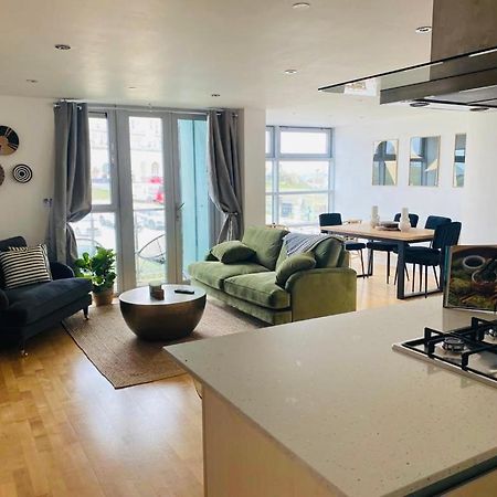 Zinc @ Fistral Beach, Newquay 新码头 外观 照片