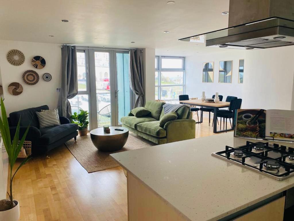 Zinc @ Fistral Beach, Newquay 新码头 外观 照片
